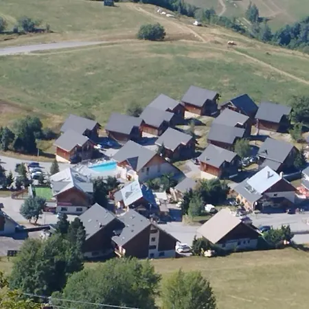 Studio plein sud avec piscine Saint-Jean-d'Arves